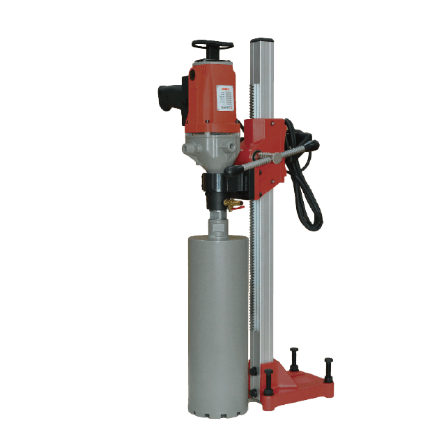 金刚石钻孔机在工程机械领域的重要性和应用案例。